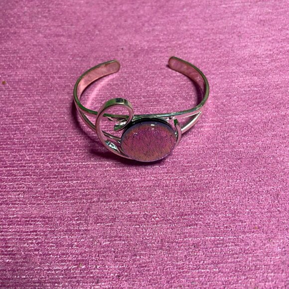 Pink Stone Metal Wrist Bracelet - Picture 4 of 6
